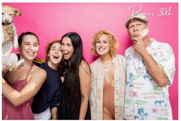 Bruce Willis y Demi Moore juntos para celebrar a su hija