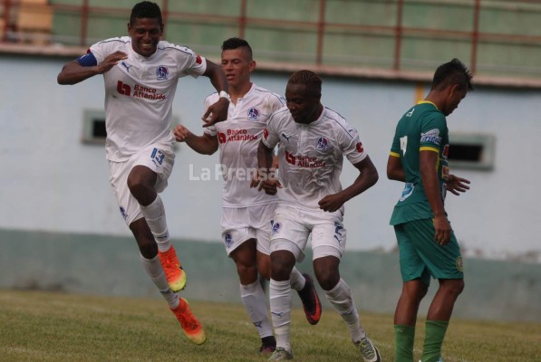 Costly, el nuevo capitán del Olimpia