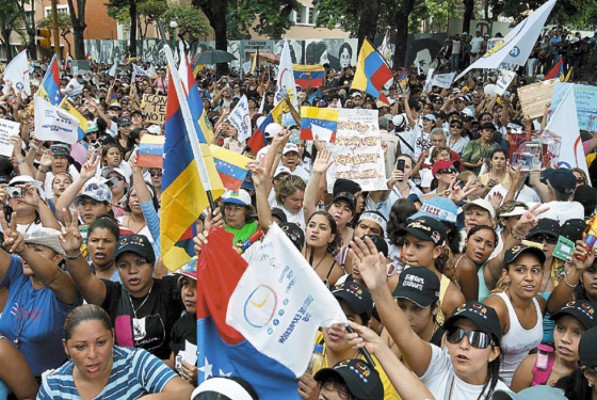 Venezolanos no dejan de pedir regreso de Rctv