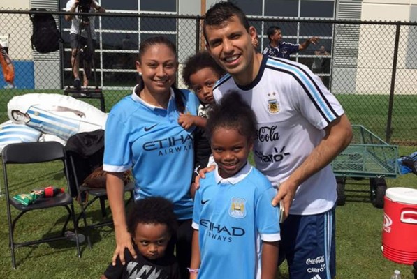 Familia de Boniek García se lo pasa a lo grande con Messi, Tévez y Agüero