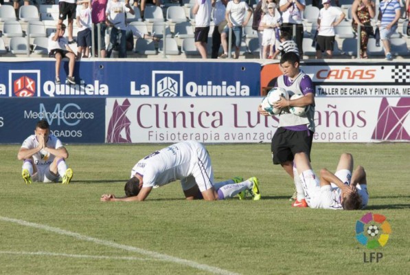 Jonathan Mejía anota, pero Real Jaén desciende