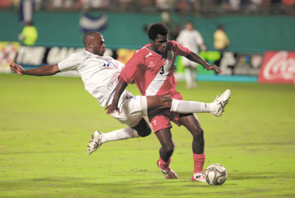 Honduras despidió el año perdiendo con Perú