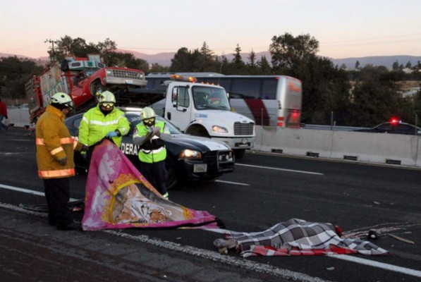 Mueren once peregrinos tras visitar virgen de Guadalupe en México  