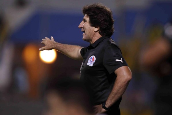 Vargas: 'Estaremos en la final hasta que el árbitro pite el partido en Tegucigalpa'