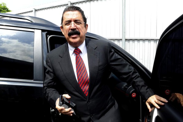 Mel Zelaya propone renunciar a consultas y realizar plebiscito