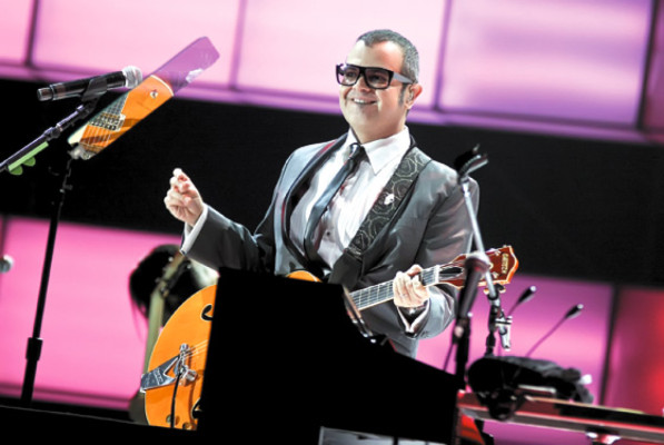 Deslumbra festejo bicentenario