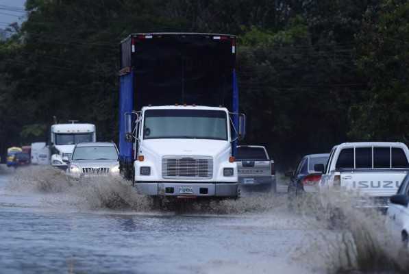 Copeco extiende las alertas por lluvias para varios departamentos del país