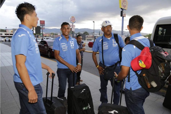 Sub-23 de Honduras arribó al país