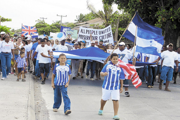 Isleños unidos en defensa de la constitución