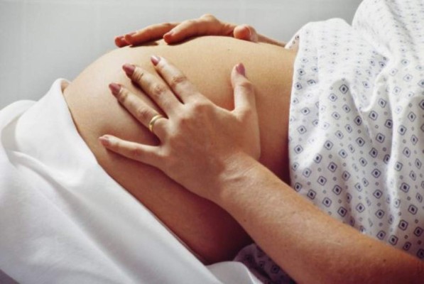 Muerte de cinco mujeres durante el parto conmocionan a Italia
