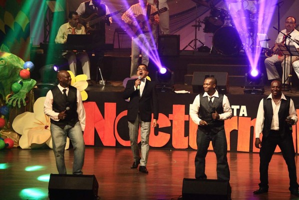 Un éxito el Nocturnal de Gala Tributo a Honduras 2014