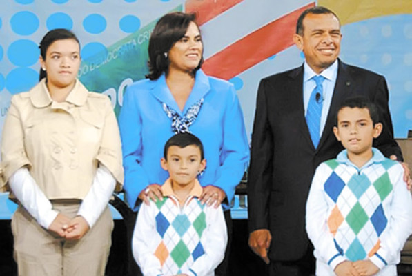 Pepe Lobo: Enamorado de su Rosa y la política