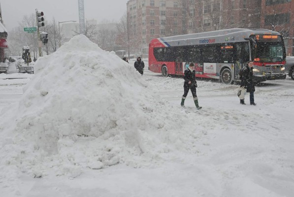 Temporal de nieve afecta a 94 millones de personas en EUA