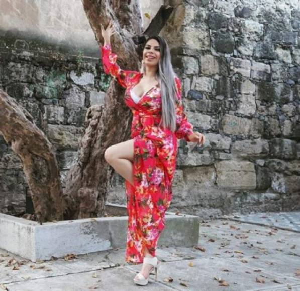 Lizbeth Rodríguez es la influencer más popular de la compañia y es presentadora del programa 'Exponiendo Infieles' tiene más de 7 millones de seguidores en Instagram.