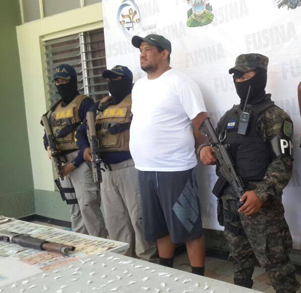 Del Ulúa sacan carro usado en el secuestro de hermano de extraditado y 11 guardaespaldas