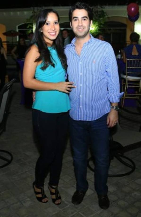 Rosa Elena y José Molina.