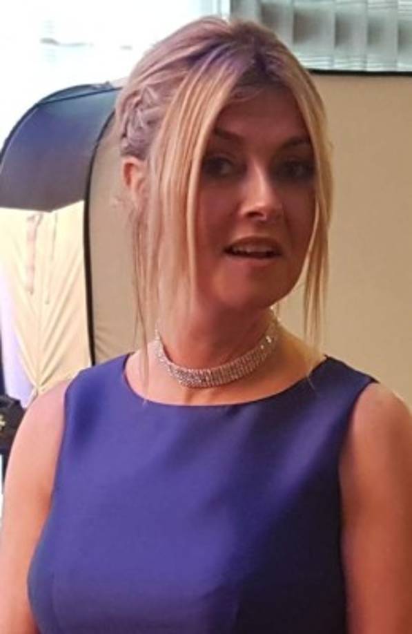 Michelle Kiss. Su familia anunció la muerte de esta madre de tres niños de 45 años. 'Su familia era su vida', explicaron en un comunicado. Fue al concierto a acompañar a sus hijas, que sobrevivieron.