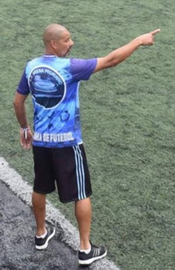 'Extraño a la gente de Honduras y ojalá un día pueda dirigir a un equipo, tenemos que prepararnos muy bien', dice Pedrinho al señalar que sueña con volver a nuestro país.