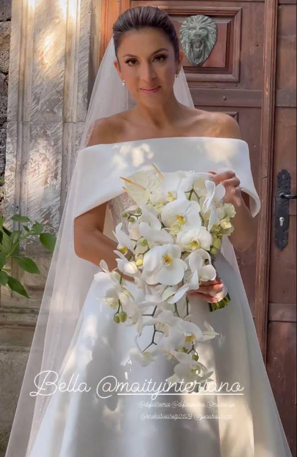 “En ese momento la diseñadora Rosa Clará lo diseñó pensando en Sasha, tuve la oportunidad de conocerla y me dijo: ‘El día de mañana que tú te cases, yo te voy a hacer tu vestido también’”, recordó.