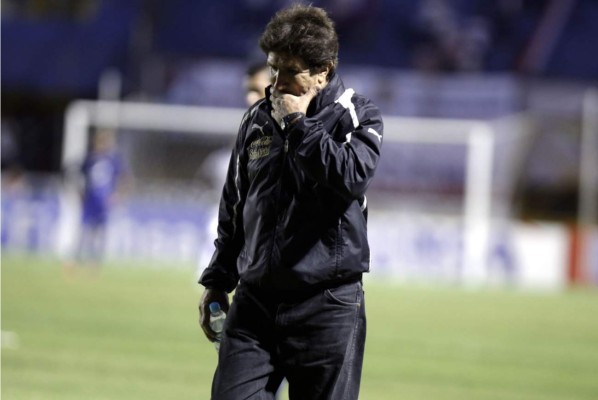 Olimpia se levantará y Vargas debe seguir opinan los expertos