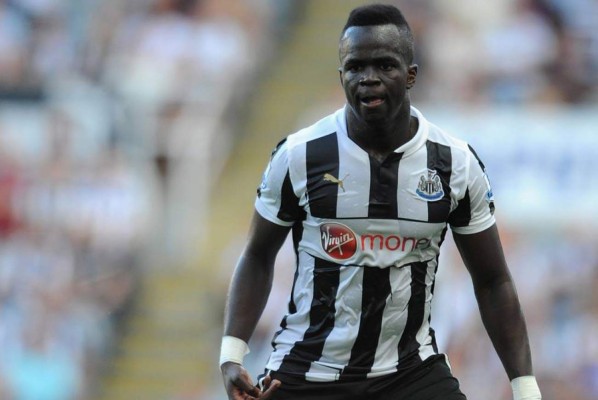 ¡Terrible! Futbolista internacional muere en pleno entrenamiento de su equipo