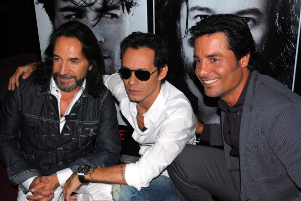 Chayanne rompe su silencio