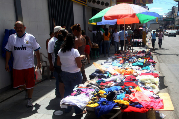 De la capital vienen a vender a la tercera avenida