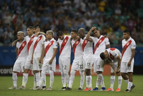 Perú elimina a Uruguay y avanza a semifinales de la Copa América