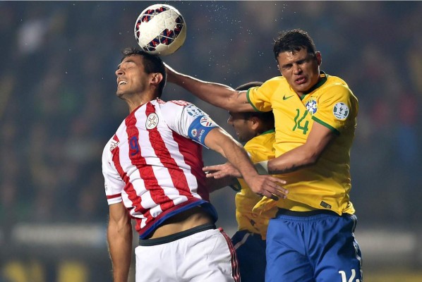 VIDEO: El penal tonto de Thiago Silva que permitió gol paraguayo