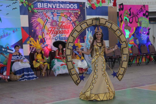 En Feria Hispana exaltan la cultura y el idioma español