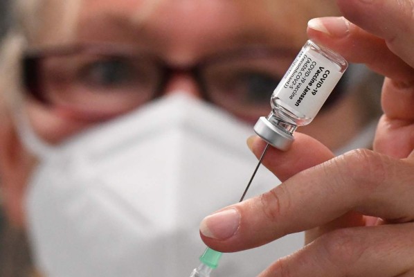 Al menos 15 millones de vacunas anti covid han sido desechadas en EEUU