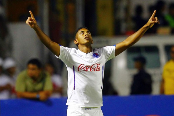 'Choco' Lozano firma récord goleador en Honduras