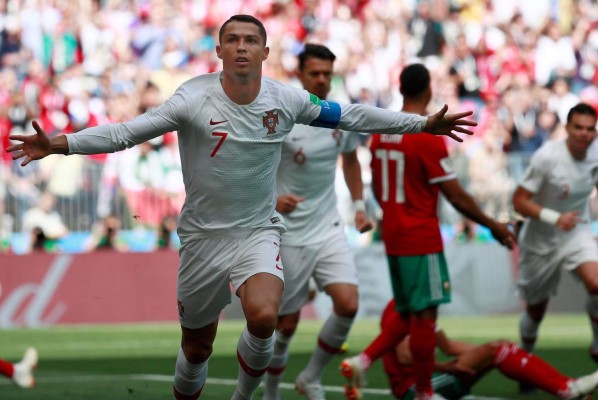 Cristiano deja a Portugal a un paso de octavos y elimina a Marruecos