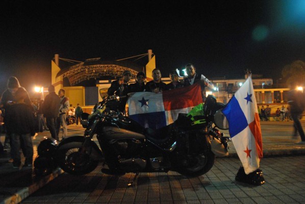 Unos 500 motociclistas rugieron en el Motofest de Siguatepeque