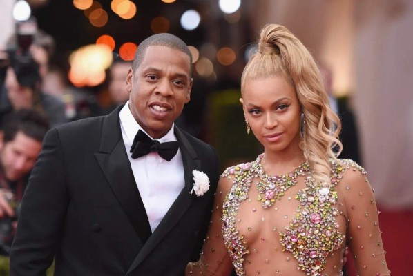 Queman la mansión de Beyoncé y Jay Z