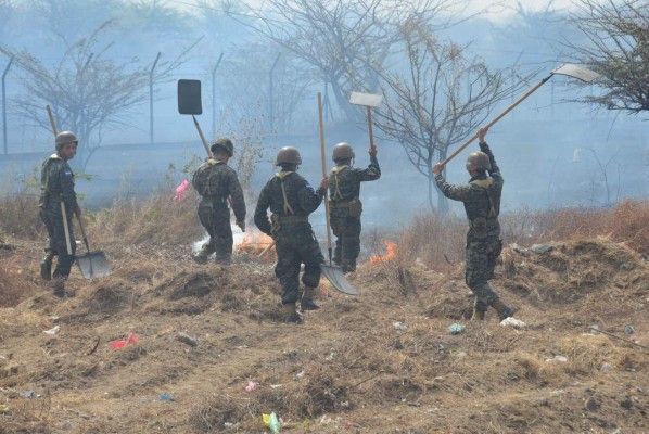 Se quema predio del aeropuerto de Choluteca