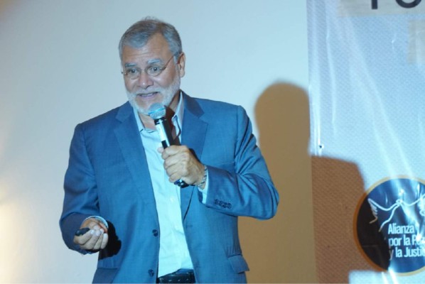 'La reforma policial es admirada en el mundo”