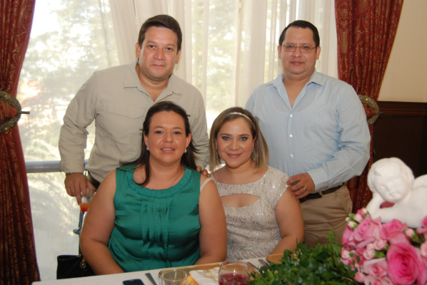 Olivia Sofia Robelo Galeano es bautizada