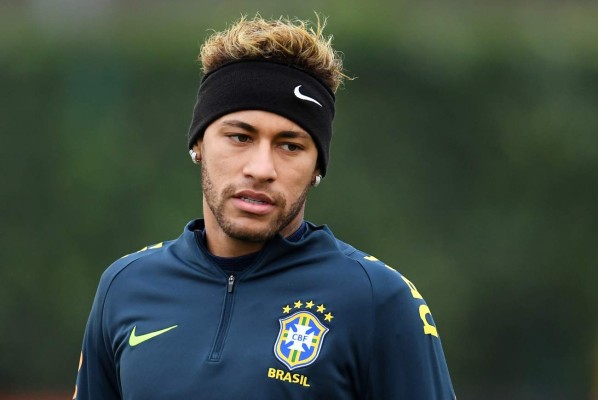 Neymar tras lesionarse frente a Camerún: 'Creo que no fue nada grave'