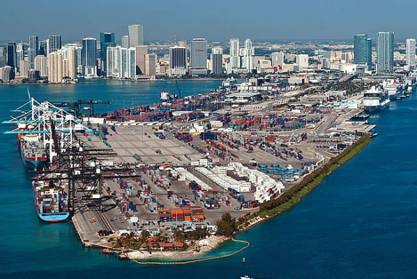 14 fotos para entender las diferencias entre Hillary y Trump