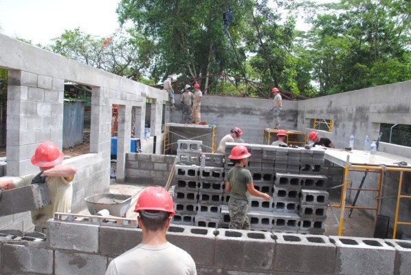 Avanzan proyectos que ejecutan Fuerzas Armadas de EUA en el Aguán