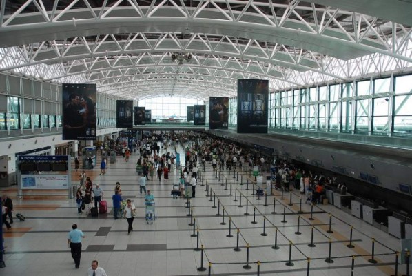 Huelga parcial en los aeropuertos de Río de Janeiro