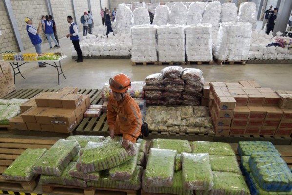 Vicepresidenta venezolana dice que ayuda de EEUU 'está envenenada'