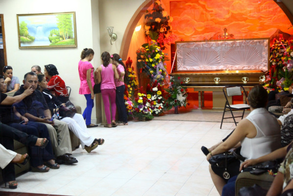 Investigan origen de la muerte de abogada