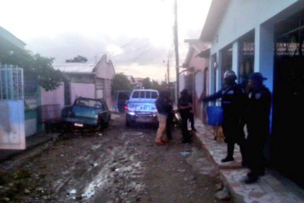 Allanan cuatro casas en busca de mareros en San Pedro Sula