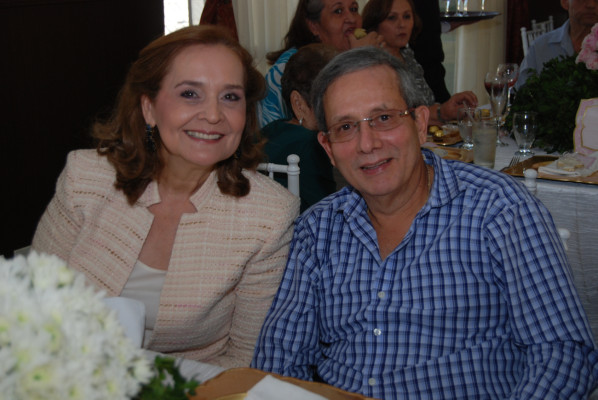 Olivia Sofia Robelo Galeano es bautizada