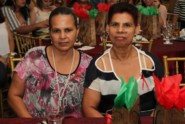 Grupo Opsa agasaja a las madres