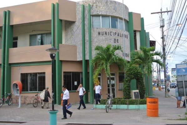 Fiscalía acusa al exalcalde de Tela David Zaccaro por malversación de caudales públicos   