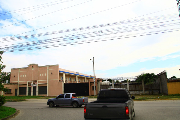 Sampedranos denuncian construcciones en calles y derechos de vía