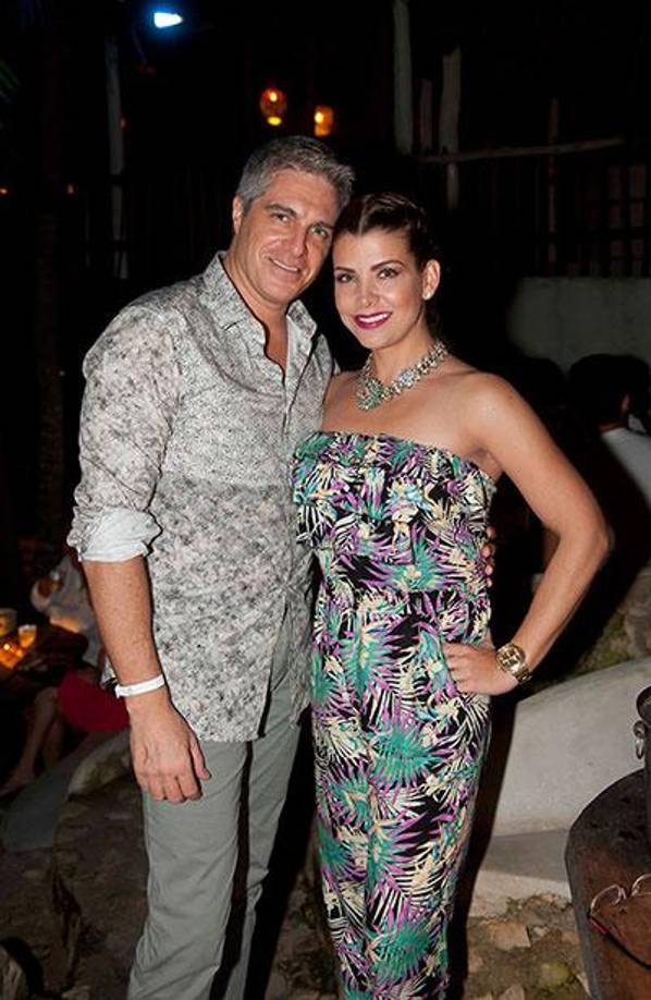 Cabe recordar que la ex esposa del también cantante expresó que solo ella se hace cargo de la adolescente. “Yo mantengo a María, yo pago la escuela de María, en algún momento Lisardo la pagó pero ahora con la pandemia quedó quebrado... Yo les voy a decir una cosa, María tiene mucha madre”, comentó la guapa artista hace unos días.